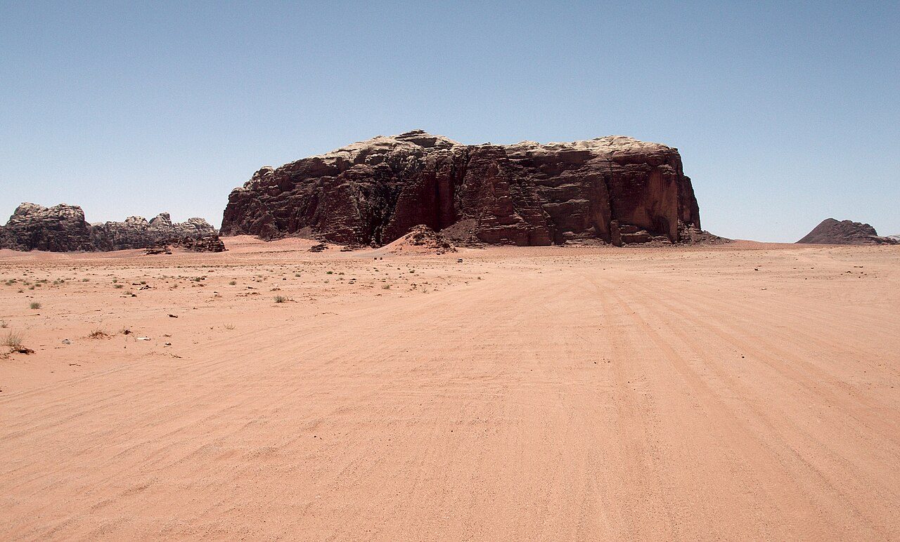 Wadi Rum: sleep under stars older than Rome